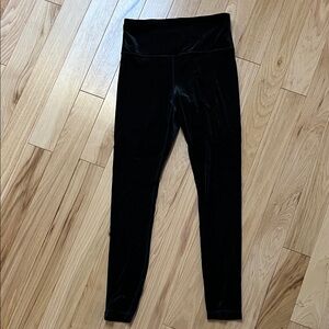 Athleta Elation Ultra High Rise Velvet Tights - Black. Size Small